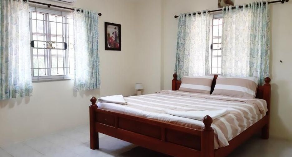 For rent 5 bedrooms house in Jomtien, Pattaya
