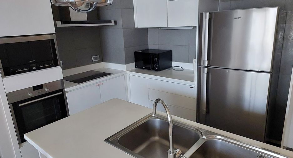 For sale and for rent 2 bedrooms condo in Khlong Toei, Bangkok