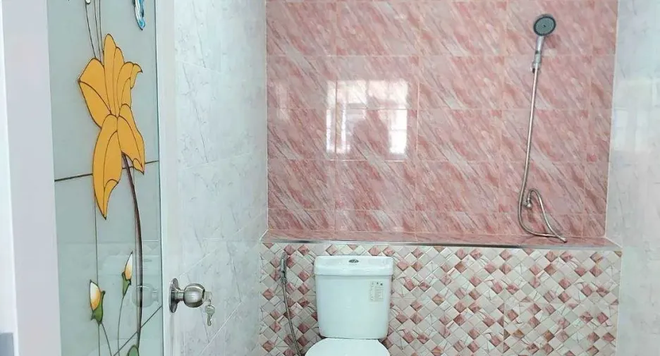 For sale 2 bedrooms townhouse in Khlong Sam Wa, Bangkok