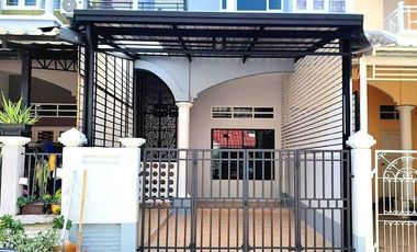For sale 2 bedrooms townhouse in Khlong Sam Wa, Bangkok