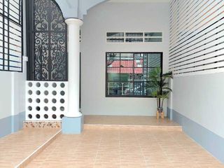 For sale 2 bedrooms townhouse in Khlong Sam Wa, Bangkok