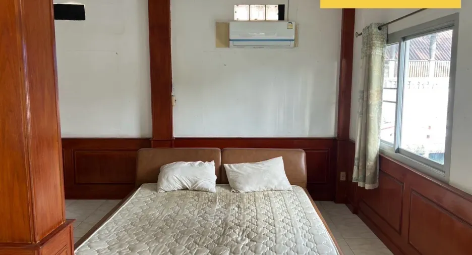 For sale 8 bedrooms house in Mueang Lop Buri, Lopburi