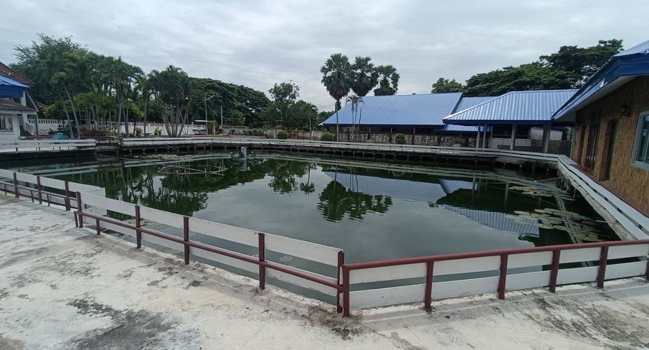 出售 8 卧室 独立屋 在 Mueang Lop Buri, Lop Buri