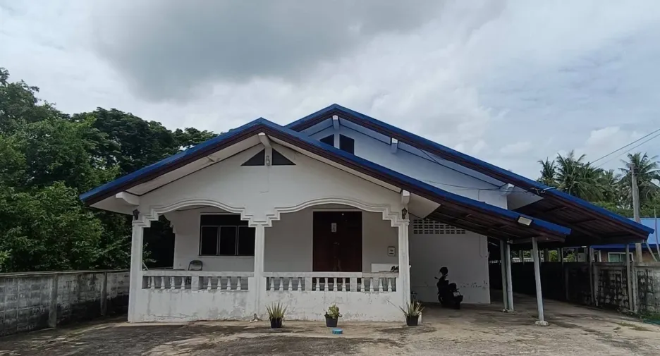 For sale 8 bedrooms house in Mueang Lop Buri, Lopburi