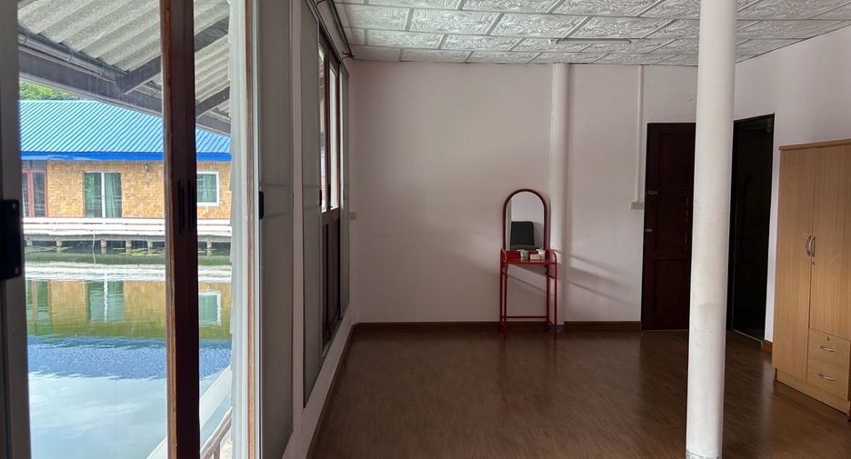 出售 8 卧室 独立屋 在 Mueang Lop Buri, Lop Buri