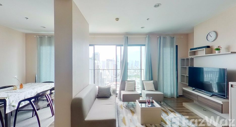 À vendre et à louer 3 chambres condo à Khlong San, Bangkok