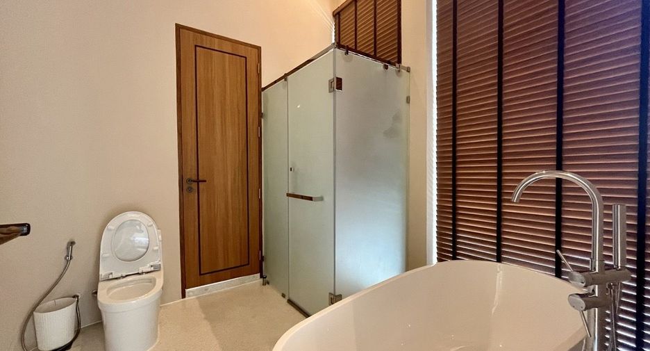 For rent 9 bedrooms villa in Bang Lamung, Chonburi