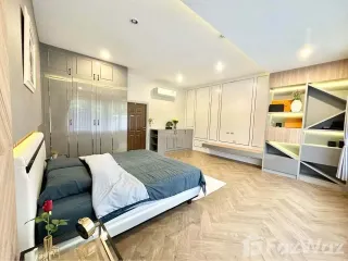 Villa zum Kauf und zur Miete mit 6 Zimmer in Bang Lamung, Chonburi