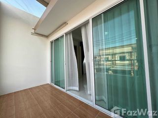 For sale 2 ベッドルーム townhouse in Bang Lamung, Chonburi