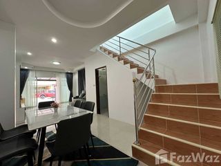For sale 2 ベッドルーム townhouse in Bang Lamung, Chonburi