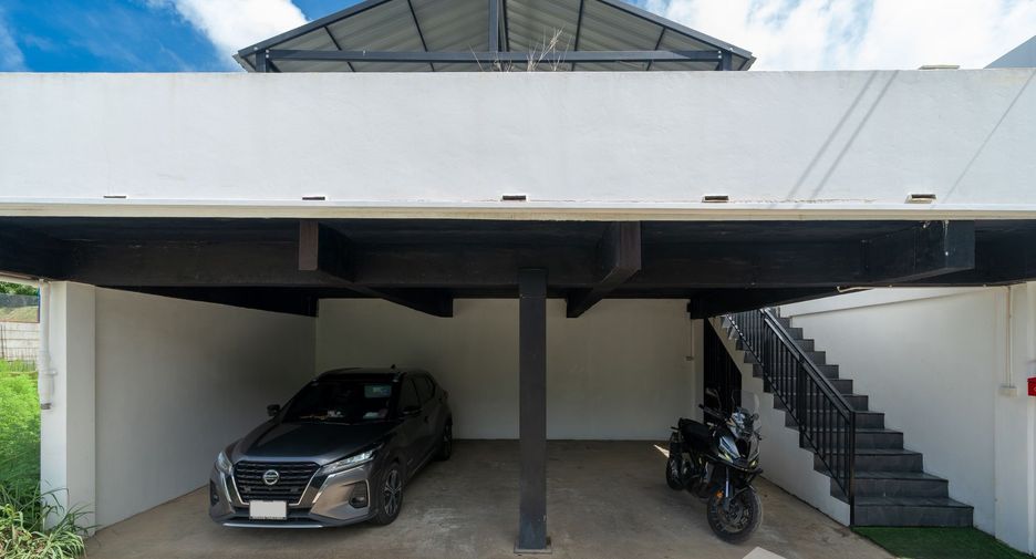 For sale and for rent 3 bedrooms villa in Mueang Phuket, Phuket