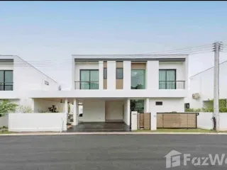 À vendre et à louer 4 chambres villa à Mueang Phuket, Phuket