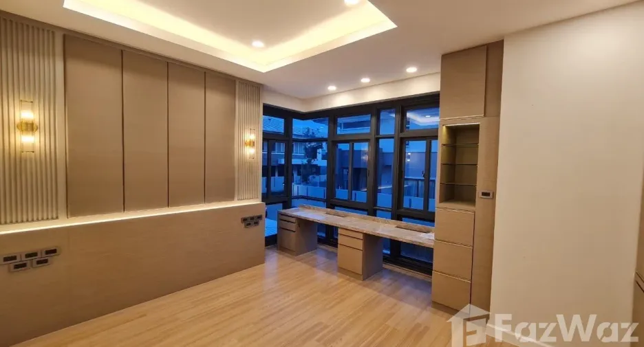 Haus zum Kauf mit 4 Zimmer in Bang Lamung, Chonburi