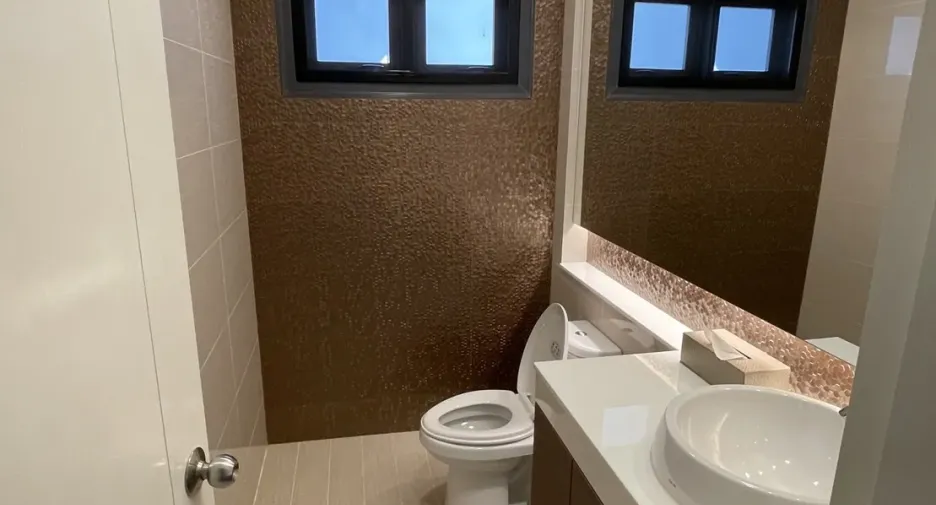 Haus zum Kauf mit 4 Zimmer in Bang Lamung, Chonburi