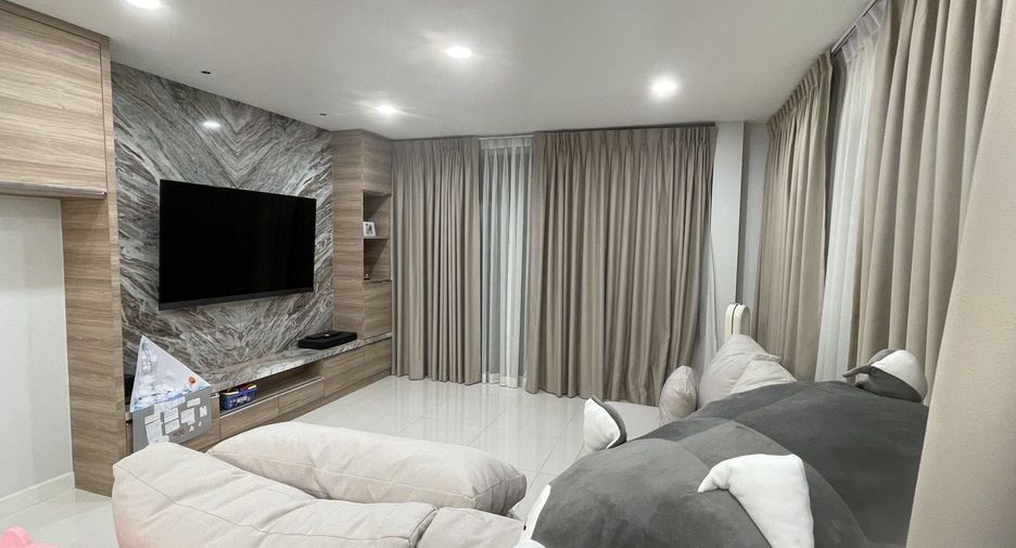 Haus zum Kauf mit 4 Zimmer in Bang Lamung, Chonburi