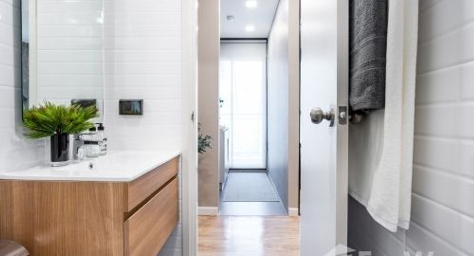For sale 1 bed condo in Huai Khwang, Bangkok