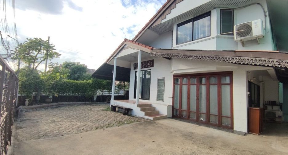 For sale 3 bedrooms house in Lak Si, Bangkok