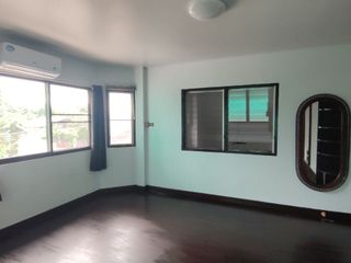 For sale 3 bedrooms house in Lak Si, Bangkok