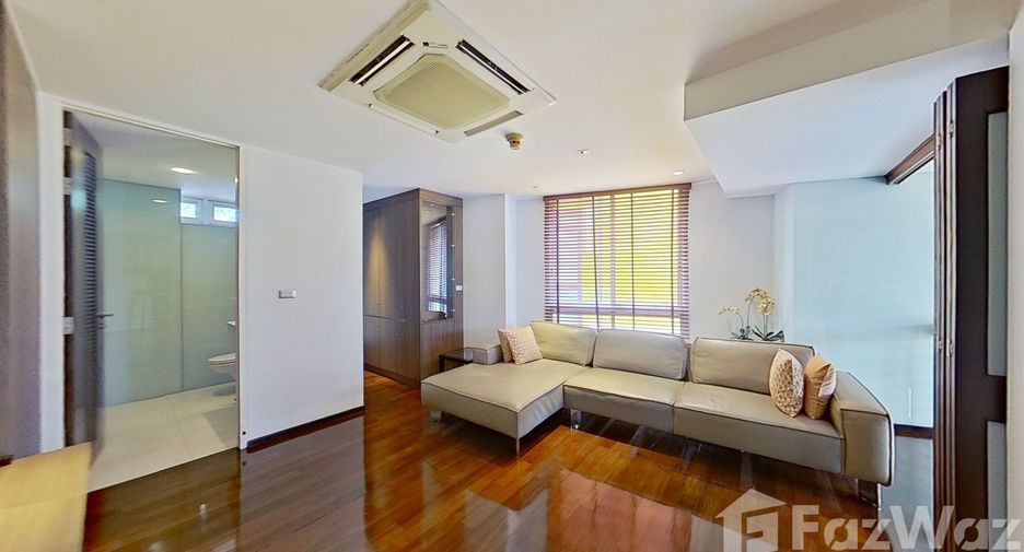 For sale 4 ベッドルーム townhouse in Yan Nawa, Bangkok