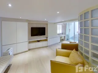 For sale 4 bedrooms townhouse in Yan Nawa, Bangkok