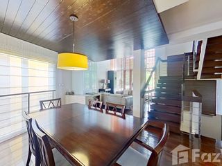 For sale 4 bedrooms townhouse in Yan Nawa, Bangkok