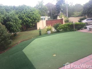 À vendre 3 chambres villa à Na Jomtien, Pattaya