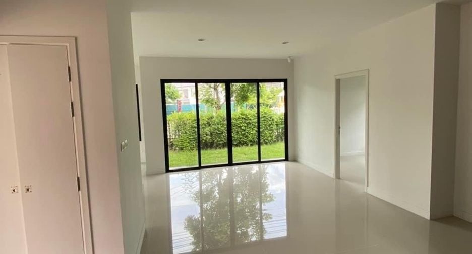 For sale 4 ベッドルーム house in Bang Khun Thian, Bangkok