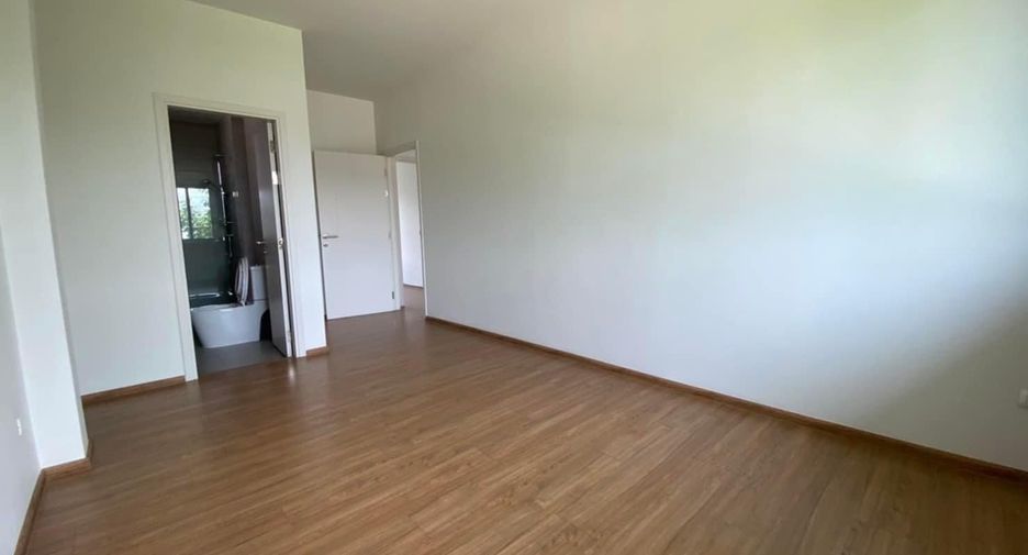 For sale 4 ベッドルーム house in Bang Khun Thian, Bangkok