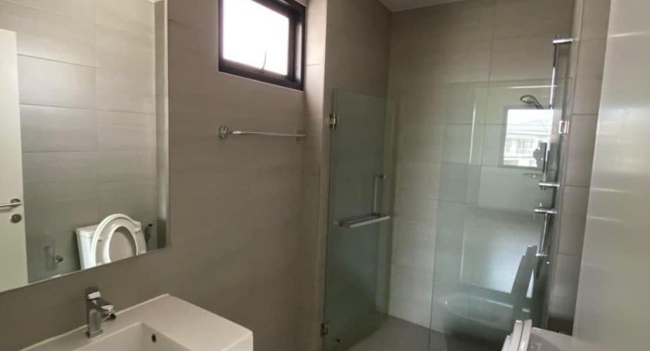 For sale 4 ベッドルーム house in Bang Khun Thian, Bangkok