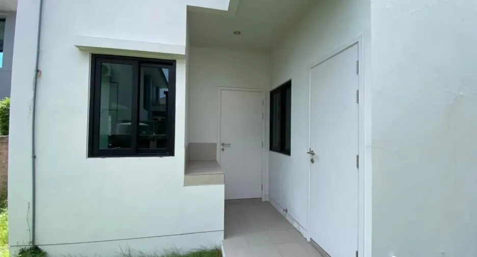 À vendre 4 chambres maison à Bang Khun Thian, Bangkok