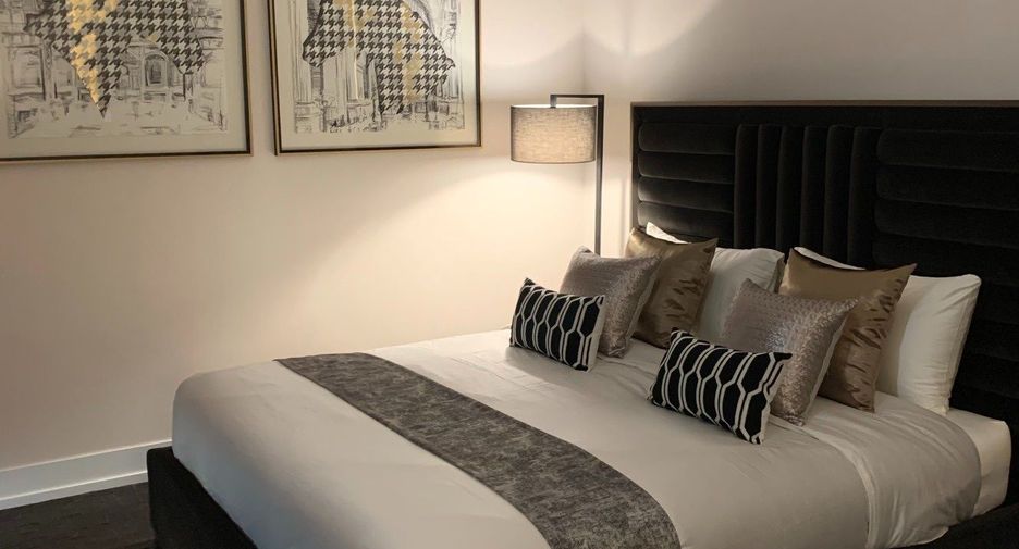 For sale 2 ベッドルーム condo in Sathon, Bangkok