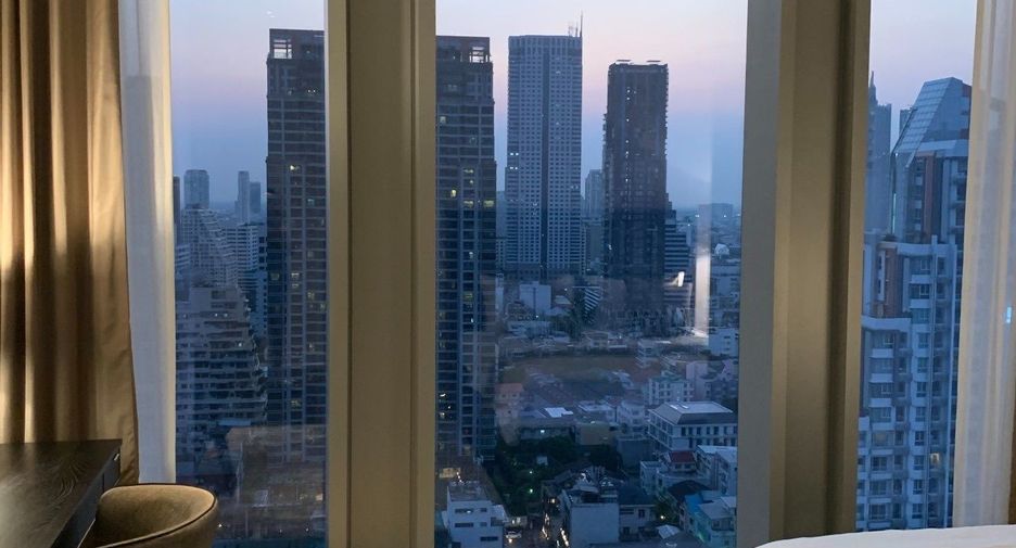 For sale 2 ベッドルーム condo in Sathon, Bangkok