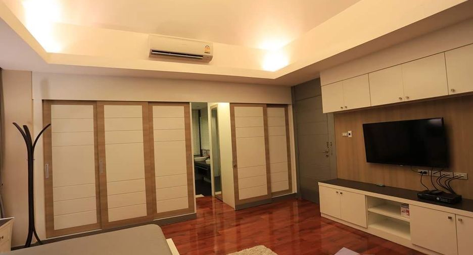 出租 4 卧室 别墅 在 Bang Lamung, Chon Buri