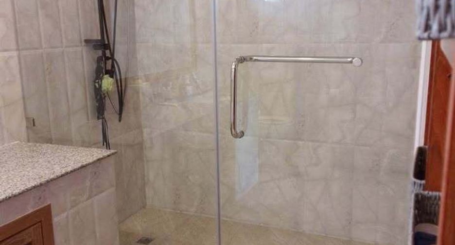 Продажа 3 спальни вилла в Банг Ламунг, Чонбури