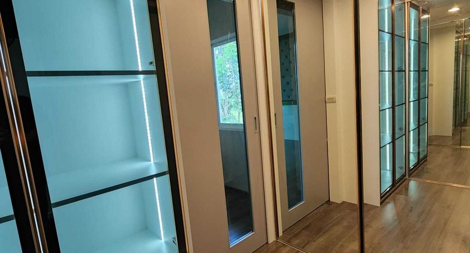 For sale 4 bedrooms house in Prawet, Bangkok