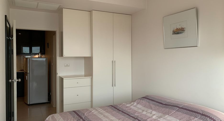 For sale 2 bedrooms condo in Phaya Thai, Bangkok