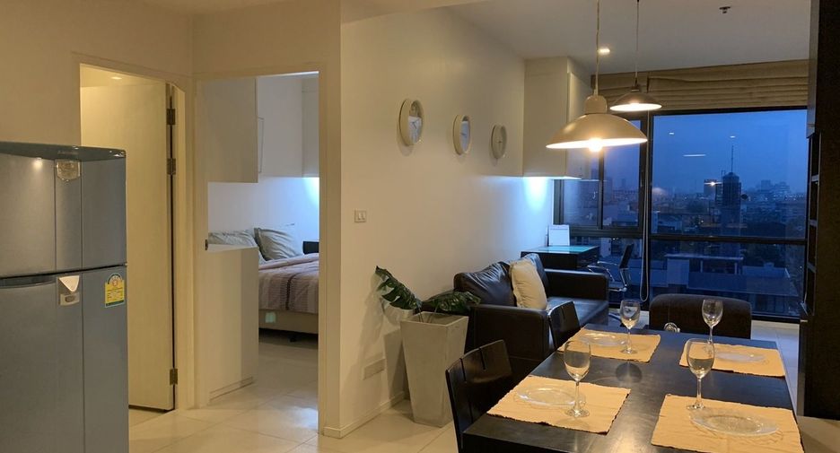 For sale 2 bedrooms condo in Phaya Thai, Bangkok
