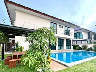 Haus zur Miete mit 3 Zimmer in Bang Lamung, Chonburi