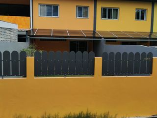 出售 2 卧室 联排别墅 在 Phuket Town, 普吉