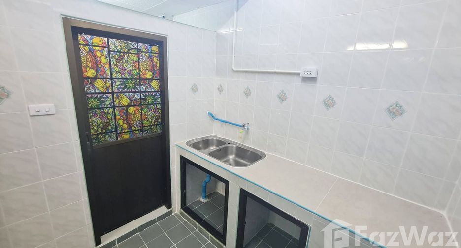 For sale 3 bedrooms retail Space in Ratchathewi, Bangkok