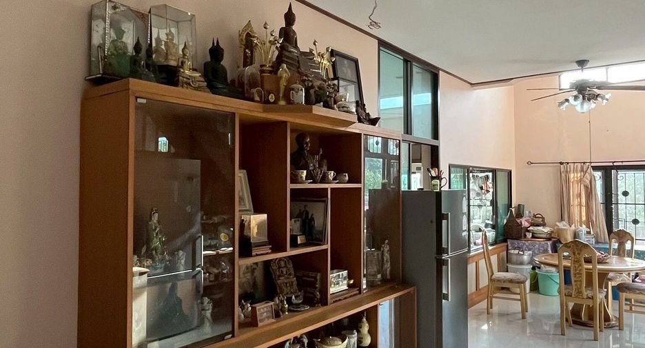 For sale and for rent 4 bedrooms house in Mueang Nakhon Nayok, Nakhon Nayok