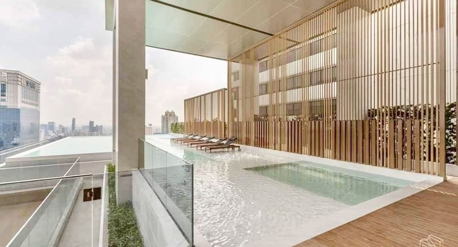 For sale 1 bed condo in Watthana, Bangkok