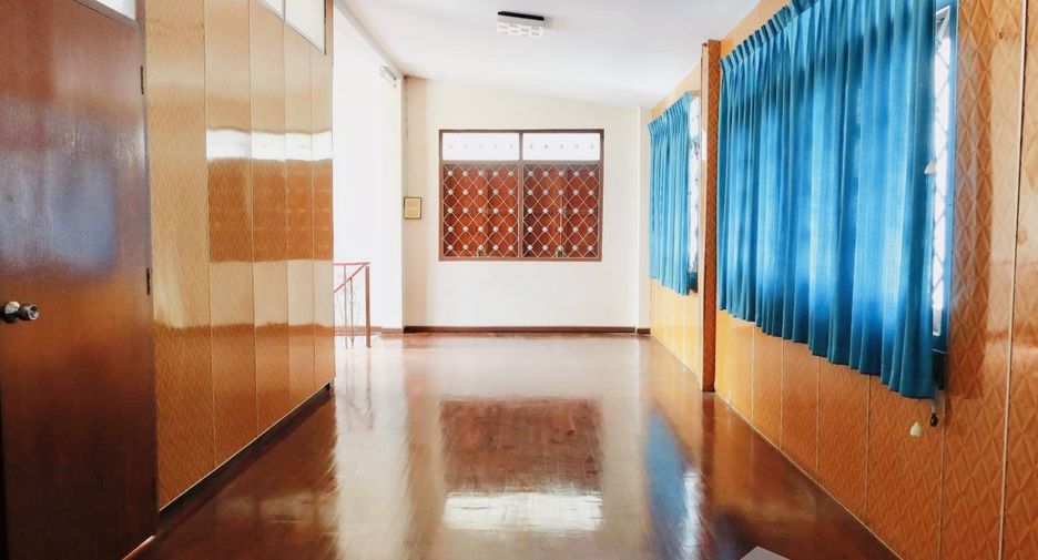 出售 2 卧室 独立屋 在 Mueang Nakhon Sawan, Nakhon Sawan