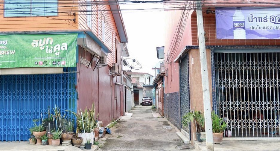 For sale 2 bedrooms house in Mueang Nakhon Sawan, Nakhon Sawan