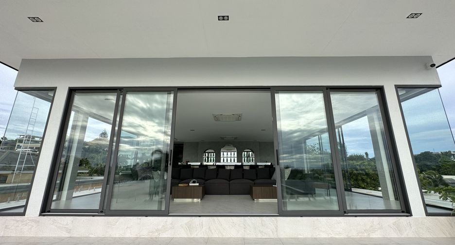 Villa en venta de 5 habitaciones en Bang Lamung, Chonburi