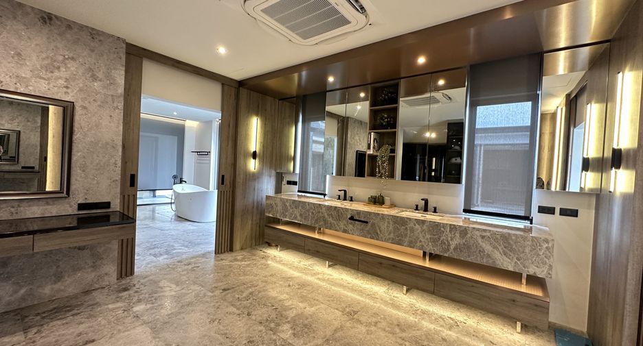 Villa en venta de 5 habitaciones en Bang Lamung, Chonburi