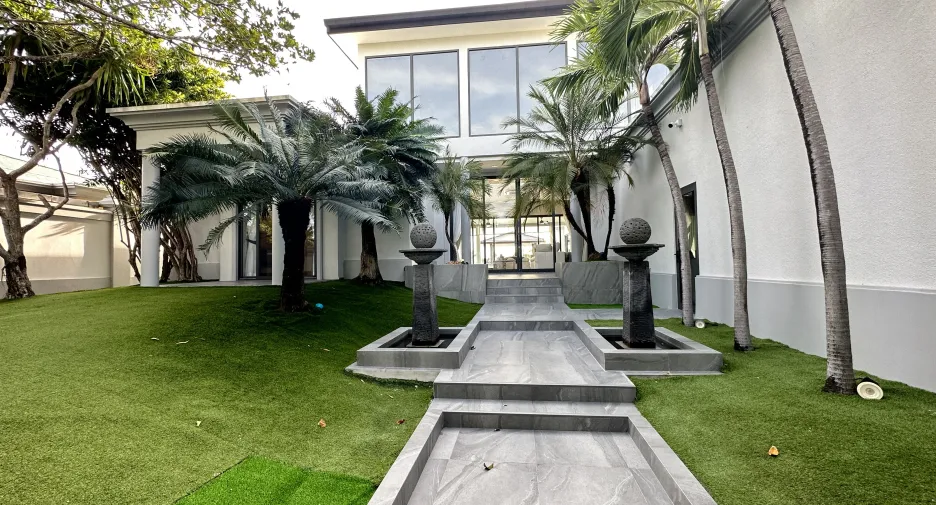 Villa en venta de 5 habitaciones en Bang Lamung, Chonburi