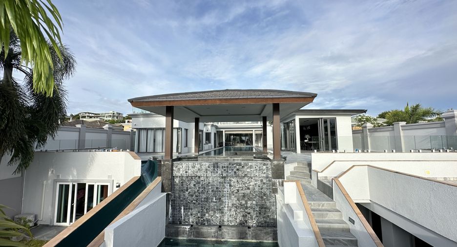 Villa en venta de 5 habitaciones en Bang Lamung, Chonburi