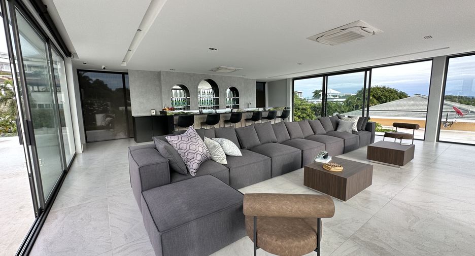 Villa en venta de 5 habitaciones en Bang Lamung, Chonburi