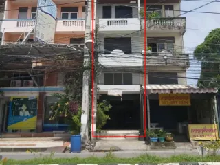 Local comercial en venta de 4 habitaciones en Mueang Phuket, Phuket